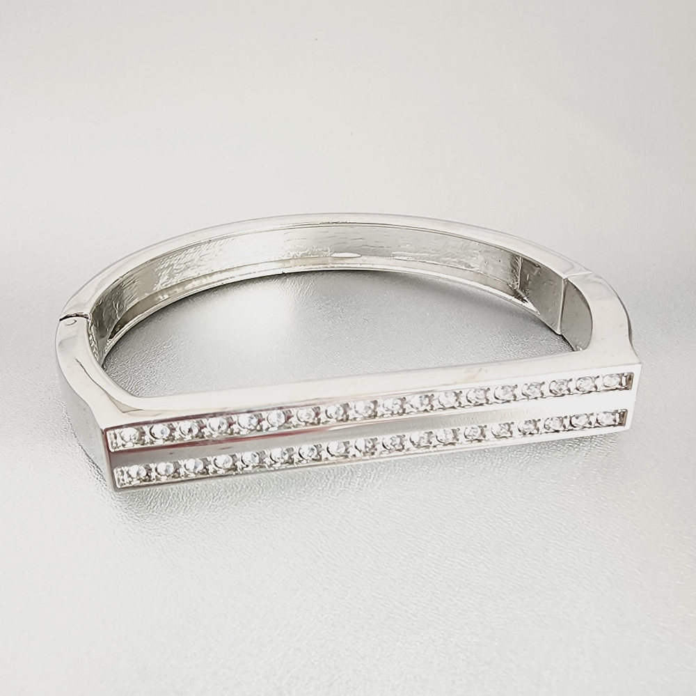 Crystal Bangle - SILVER NWT